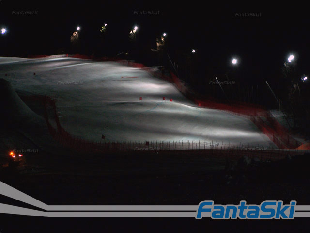 la "Stelvio" illuminata nel tratto finale