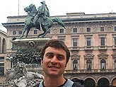 Edoardo Zardini in P.za Duomo a Milano…