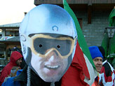 Un fan mascherato da Mirko Deflorian
