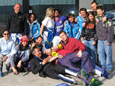 Foto di gruppo per chiudere la prima parte dell'apres ski
