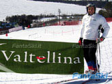 Valtellina sempre presente: Giorgio Rocca posa sulle nevi svedesi con il marchio della sua terra