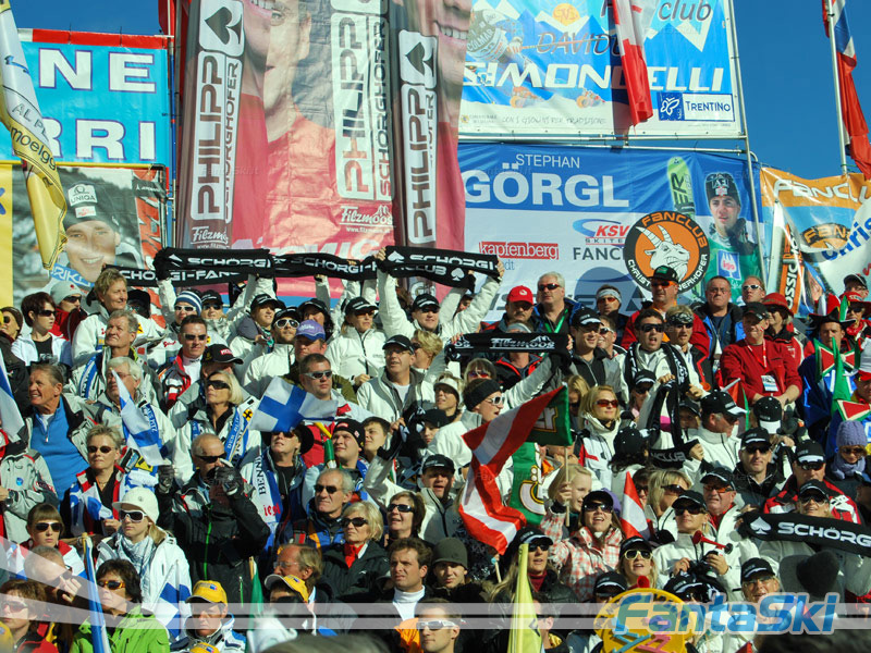 in tribuna "sciarpata" per Schoerghofer