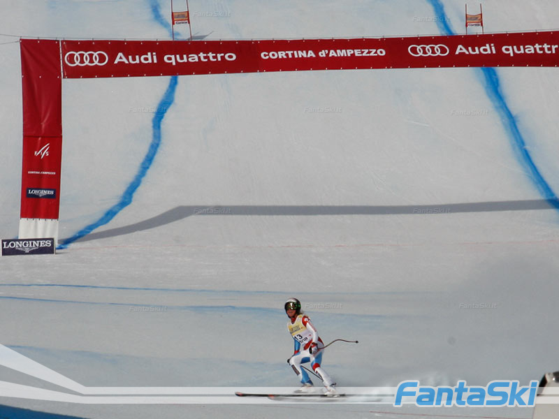 Lara Gut taglia il traguardo in superg con il 5/o tempo