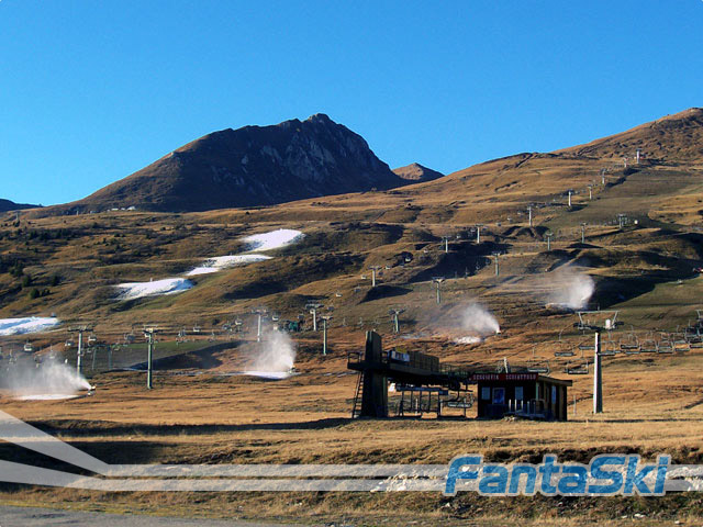 Cannoni in azione al Passo del Tonale