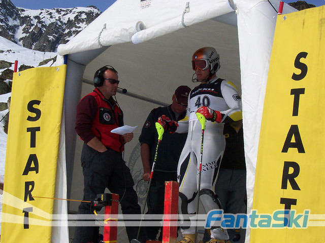 Qualche secondo…e Marco Verdecchia si tuffa nel tracciato. L’atleta di Fiuggi sarà 5° alla fine