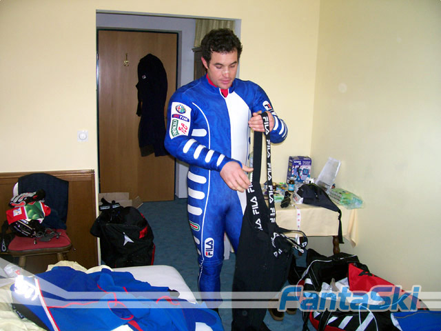 ...ultimi preparativi prima di andare in pista...