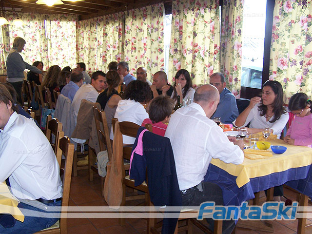 tavolata Fantaski: zona colonna romana