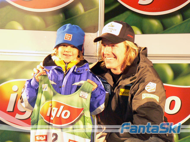 Un sorridente Ted Ligety in posa con il numero 2