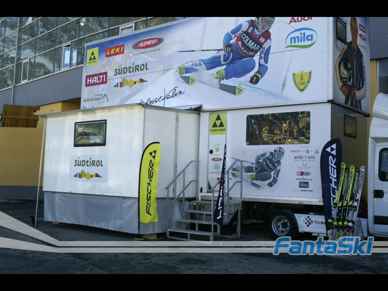 Un'altra inquadratura del motorhome di Denise Karbon