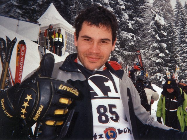 Lo spagnolo Albert Rovira Caus