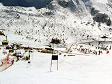 Il gigante sulla Serodine-Cadì al Passo del Tonale, teatro delle gare di Coppa Europa