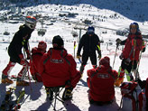 Atlete con i tecnici in partenza