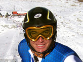 Giorgione Rocca sul muro della pista d’allenamento di slalom in Presena 