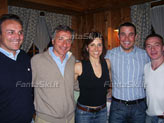 Pietro Vitalini, Riccardo Patrese, Deborah Compagnoni, Giorgio Rocca e Yuri Chechi alla cena di “Sciare per la vita”