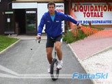 Giorgine Rocca misura l'equilibrio con il monociclo
