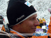 Spunta un sorriso sul volto di Aksel Svindal, sesto a metà gara