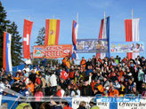 Uno scorcio della tribuna dei tifosi nel parterre di Ofterschwang