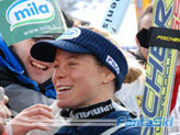 Denise Karbon saluta i fans tra le due manche