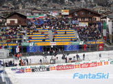 il parterre all'arrivo della Stelvio si anima per la gara